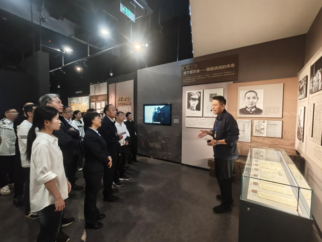 “清明祭英烈 丹心永向党”——澳门新葡京app
部分党支部联合开展主题党日活动
